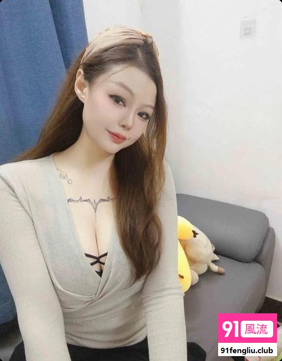 大胸朵朵气质佳